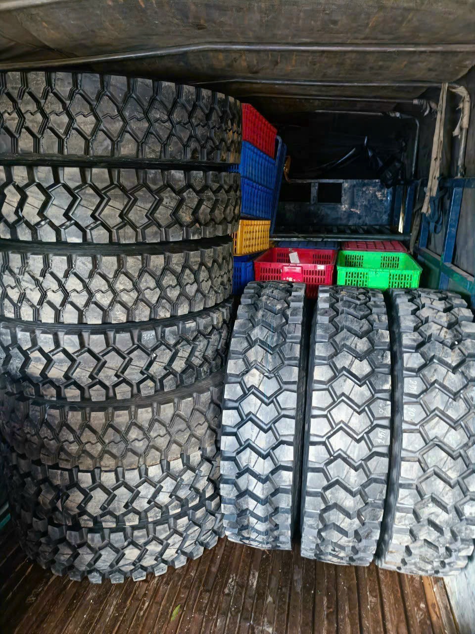 lốp dán giá rẻ bình phước