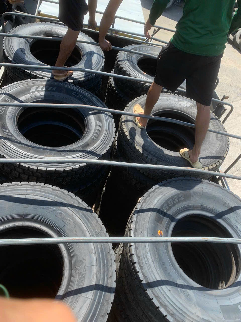 lốp dán giá rẻ tuyên quang