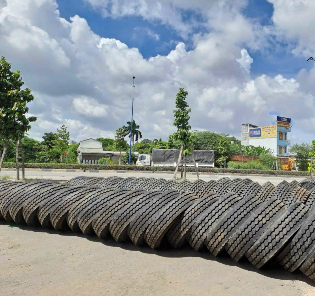 lốp xe tải giá rẻ tại Bình Dương