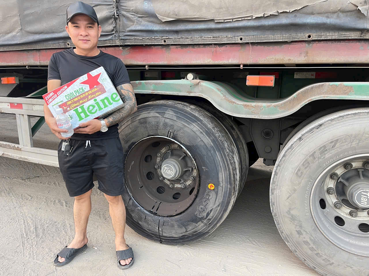 lốp container giá rẻ tại Bình Dương - TPHCM