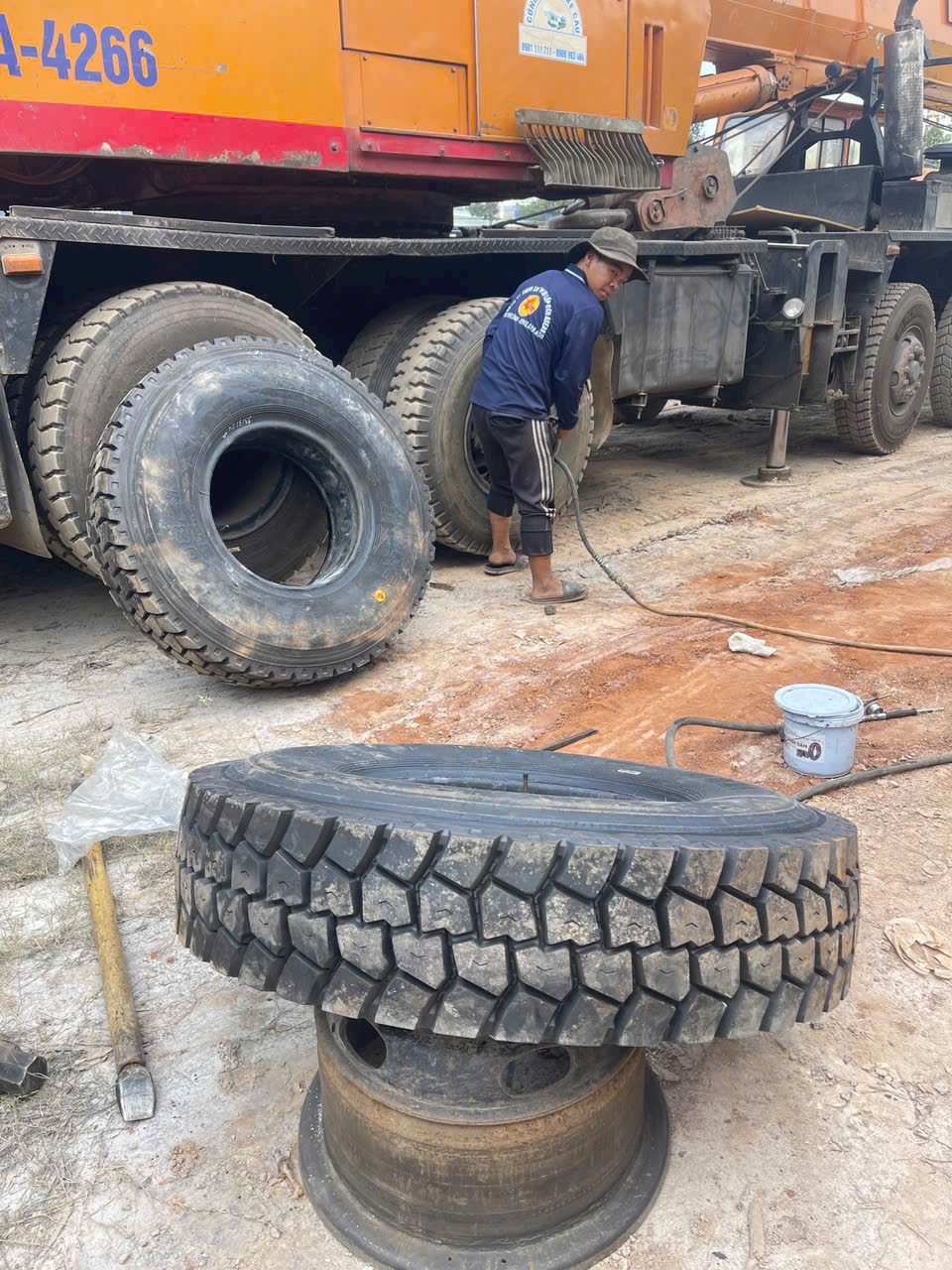 thay lốp ô tô tại Bình Dương - TPHCM