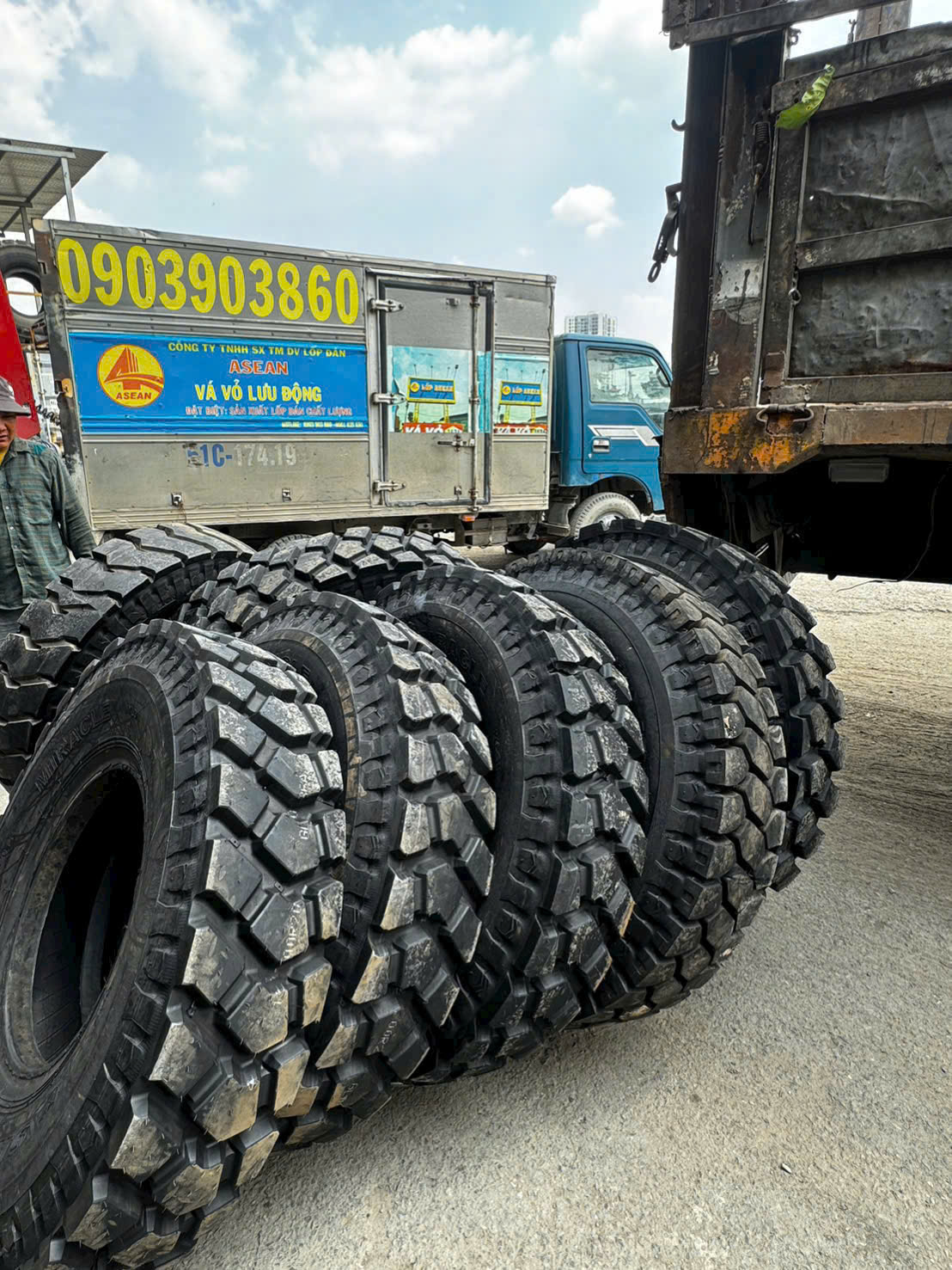 thay lốp ô tô tại Bình Dương - TPHCM