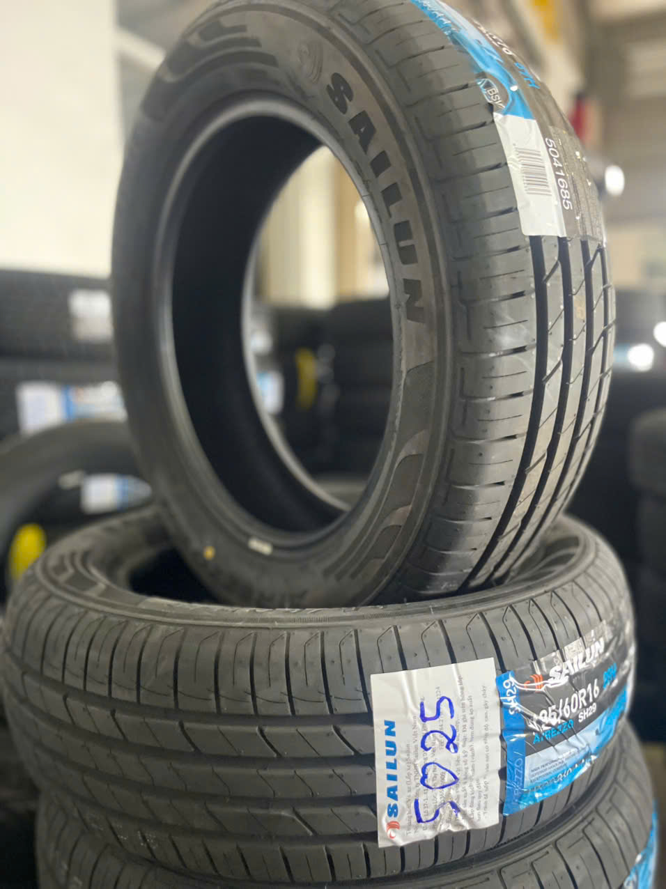 lốp xe du lịch Sailun giá rẻ tại TPHCM