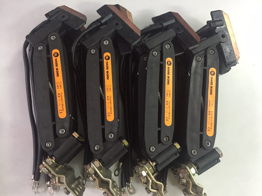 Top 3 chổi tiếp điện cầu trục được ưu chuộng nhất hiện nay Top 3 chổi tiếp điện cầu trục được ưu chuộng nhất hiện nay