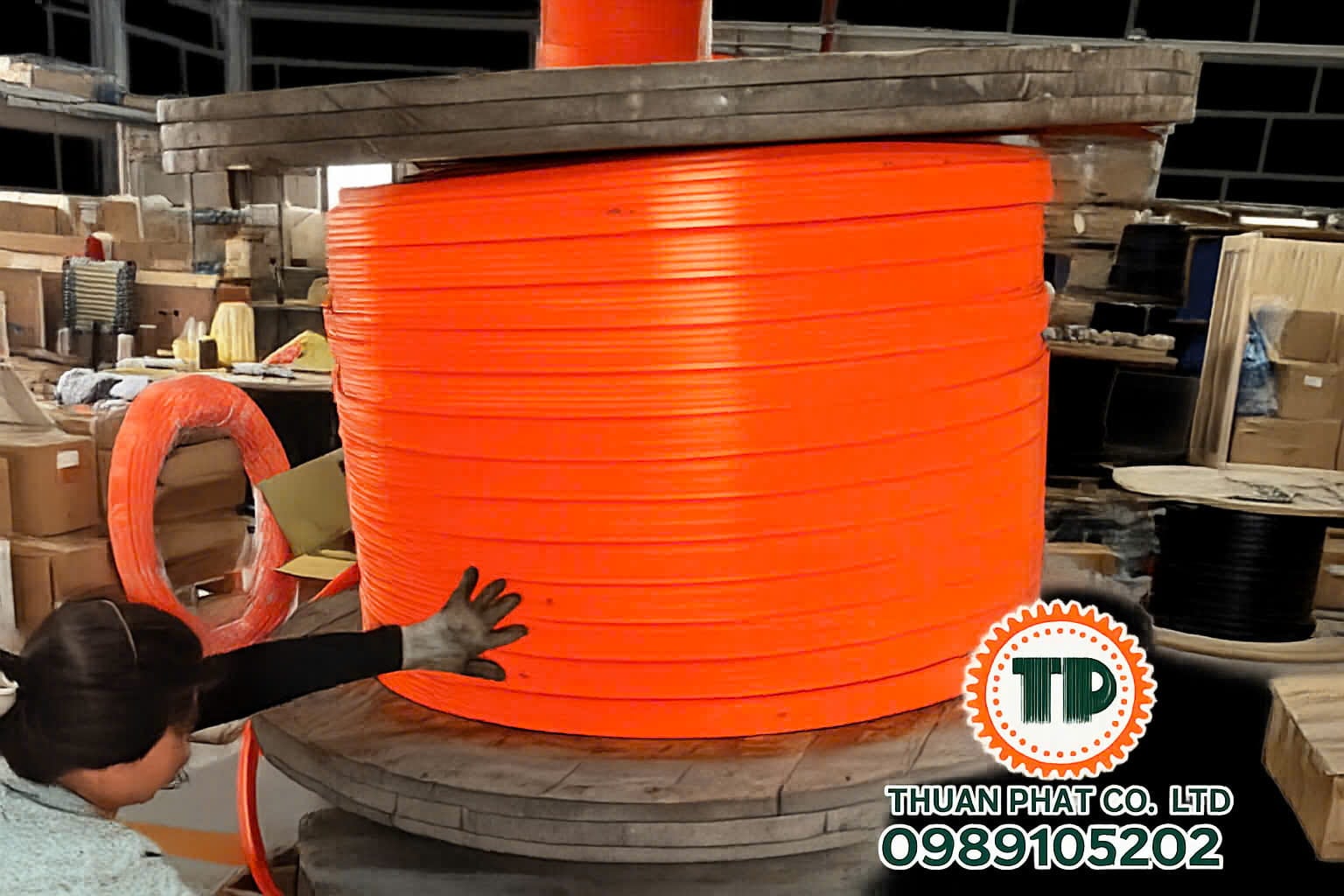 Ray điện an toàn cầu trục 3P-200A Ray điện an toàn cầu trục 3P-200A