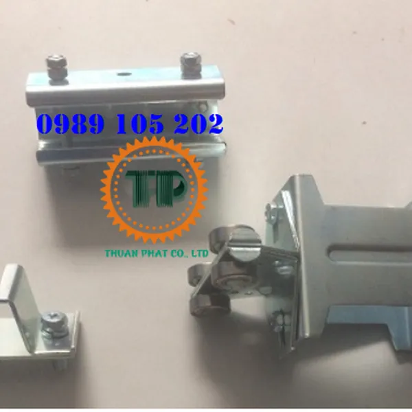 Con lăn dẫn hướng ray C cầu trục