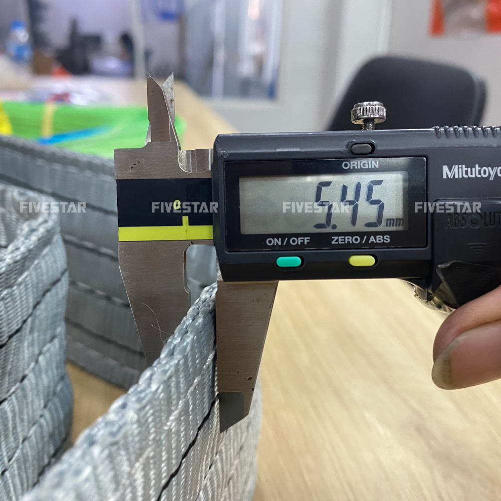 Độ dày phần thân của dây cáp vải cẩu hàng tải 4 tấn Độ dày phần thân của dây cáp vải cẩu hàng tải 4 tấn