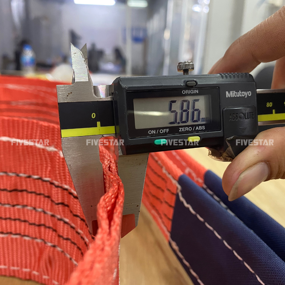 Độ dày phần thân của dây cáp vải cẩu hàng tải 5 tấn Độ dày phần thân của dây cáp vải cẩu hàng tải 5 tấn