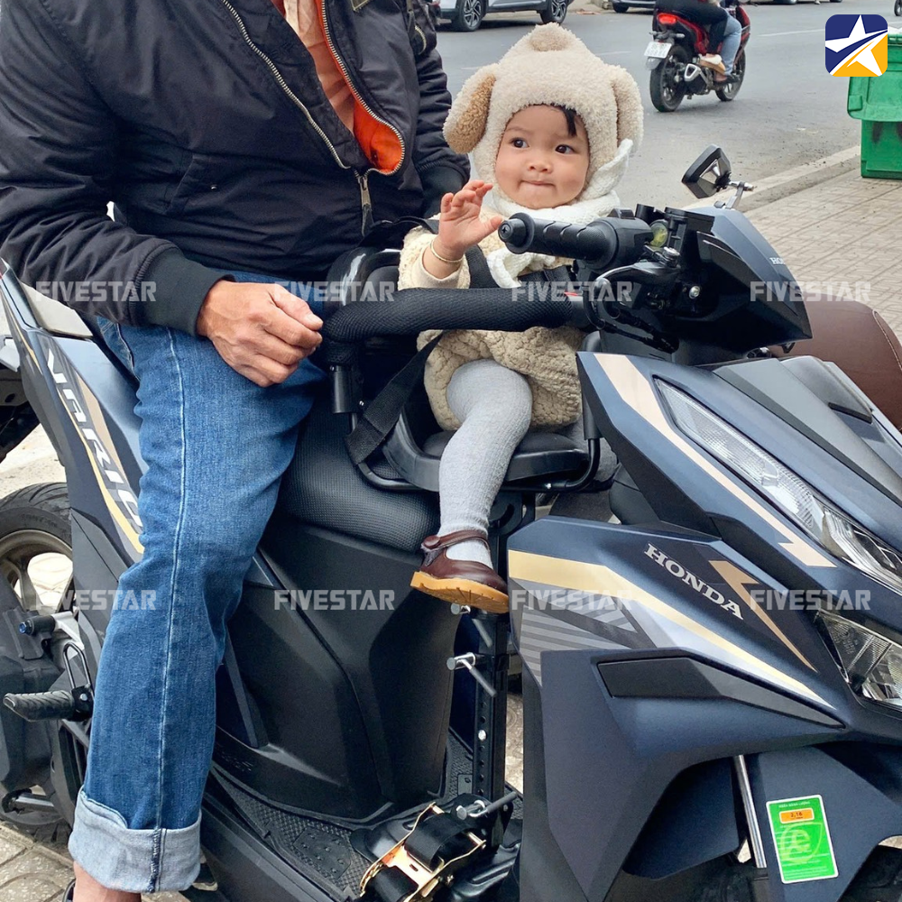 Ghế ngồi phía trước xe máy cho em bé Ghế ngồi phía trước xe máy cho em bé