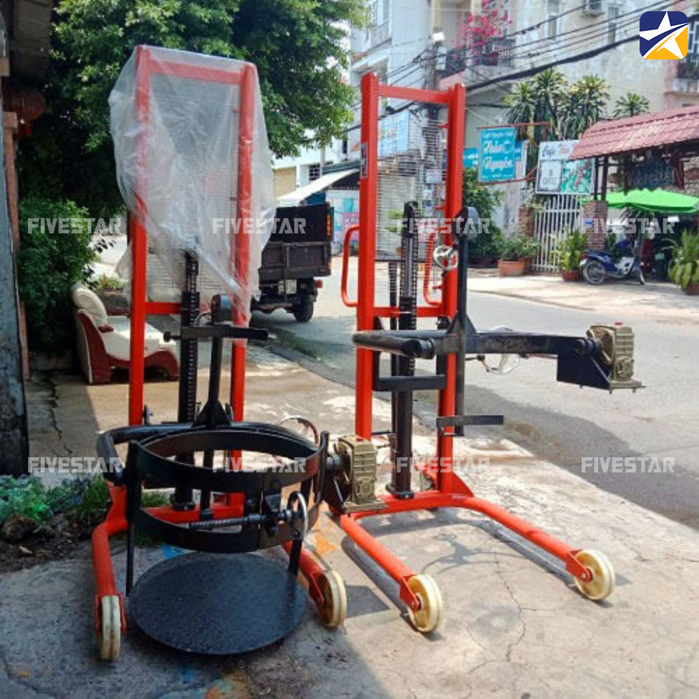 Loại xe nâng cẩu thùng phuy loại mới sử dụng pen nâng hạ Loại xe nâng cẩu thùng phuy loại mới sử dụng pen nâng hạ