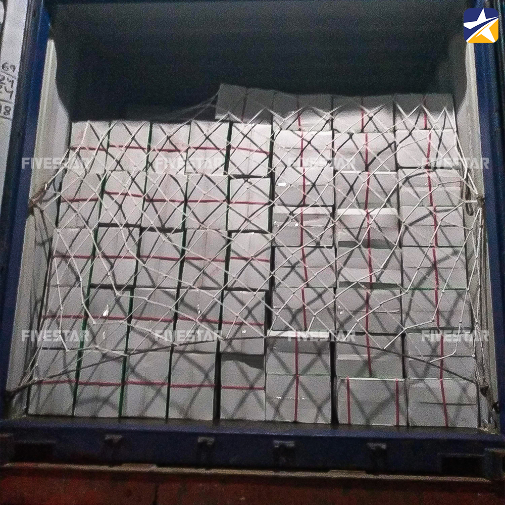 Lưới chắn container phi 4 mắt 15cm được nhiều doanh nghiệp sử dụng Lưới chắn container phi 4 mắt 15cm được nhiều doanh nghiệp sử dụng