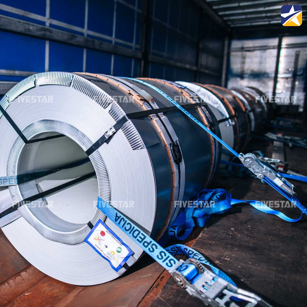 Sử dụng đủ các thiết bị chằng buộc chìa khóa an toàn khi vận chuyển cuộn thép Sử dụng đủ các thiết bị chằng buộc chìa khóa an toàn khi vận chuyển cuộn thép