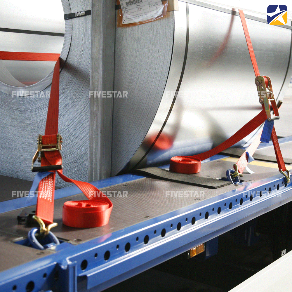 Thao tác sử dụng dây tăng đơ để chằng cuộn thép dễ dàng và rất linh hoạt Thao tác sử dụng dây tăng đơ để chằng cuộn thép dễ dàng và rất linh hoạt