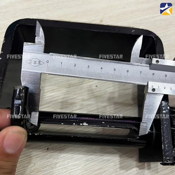 Cảo hông thùng xe tải