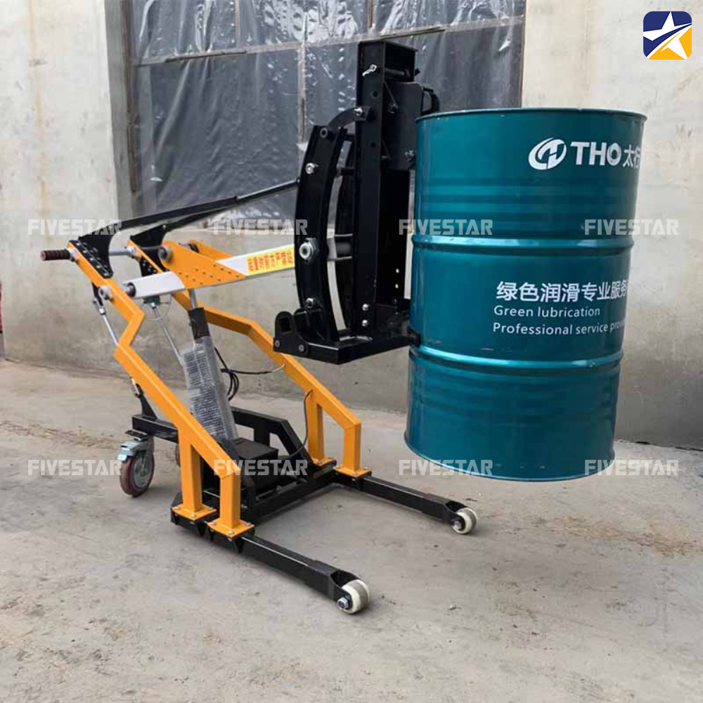 Xe nâng thùng phuy có nhiều mẫu mã đa dạng trên thị trường Xe nâng thùng phuy có nhiều mẫu mã đa dạng trên thị trường