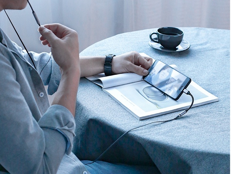 Cáp chuyển USB Type C to 3.5mm (âm) Ugreen 30632