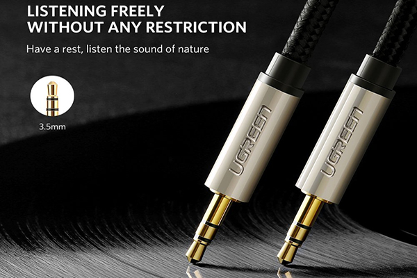 Cáp âm thanh 3.5mm dài 20M Ugreen 40788 Cáp âm thanh 3.5mm dài 20M Ugreen 40788