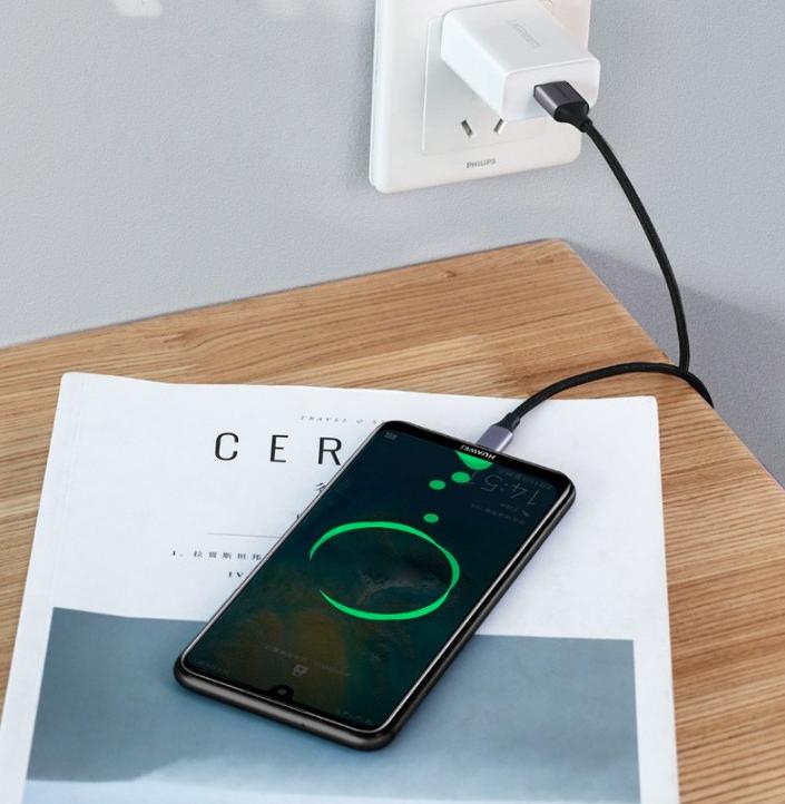 Cáp USB 2.0 sang Micro USB màu đen vỏ nhôm dài 1.5M Ugreen 60147 Cáp USB 2.0 sang Micro USB màu đen vỏ nhôm dài 1.5M Ugreen 60147