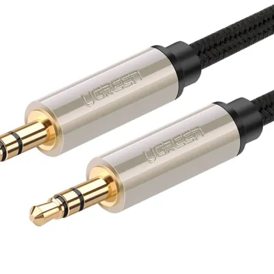 Cáp âm thanh 3.5mm dài 1M Ugreen 40779