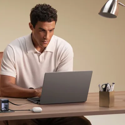 Sạc điện thoại 2 cổng USB-C và 1 cổng USB-A GaN 100W kèm dây rút USB-C Ugreen 65827 X616