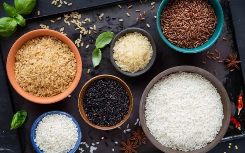  So sánh giữa gạo mầm và các loại gạo khác (Gạo lứt, gạo trắng). Ăn loại gạo nào sẽ tốt cho sức khỏe hơn?