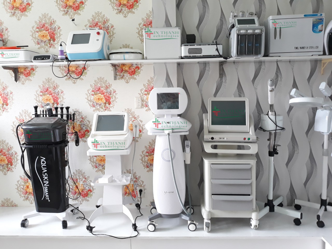 Hình chụp các máy móc, thiết bị spa tại Tín Thành Hình chụp các máy móc, thiết bị spa tại Tín Thành