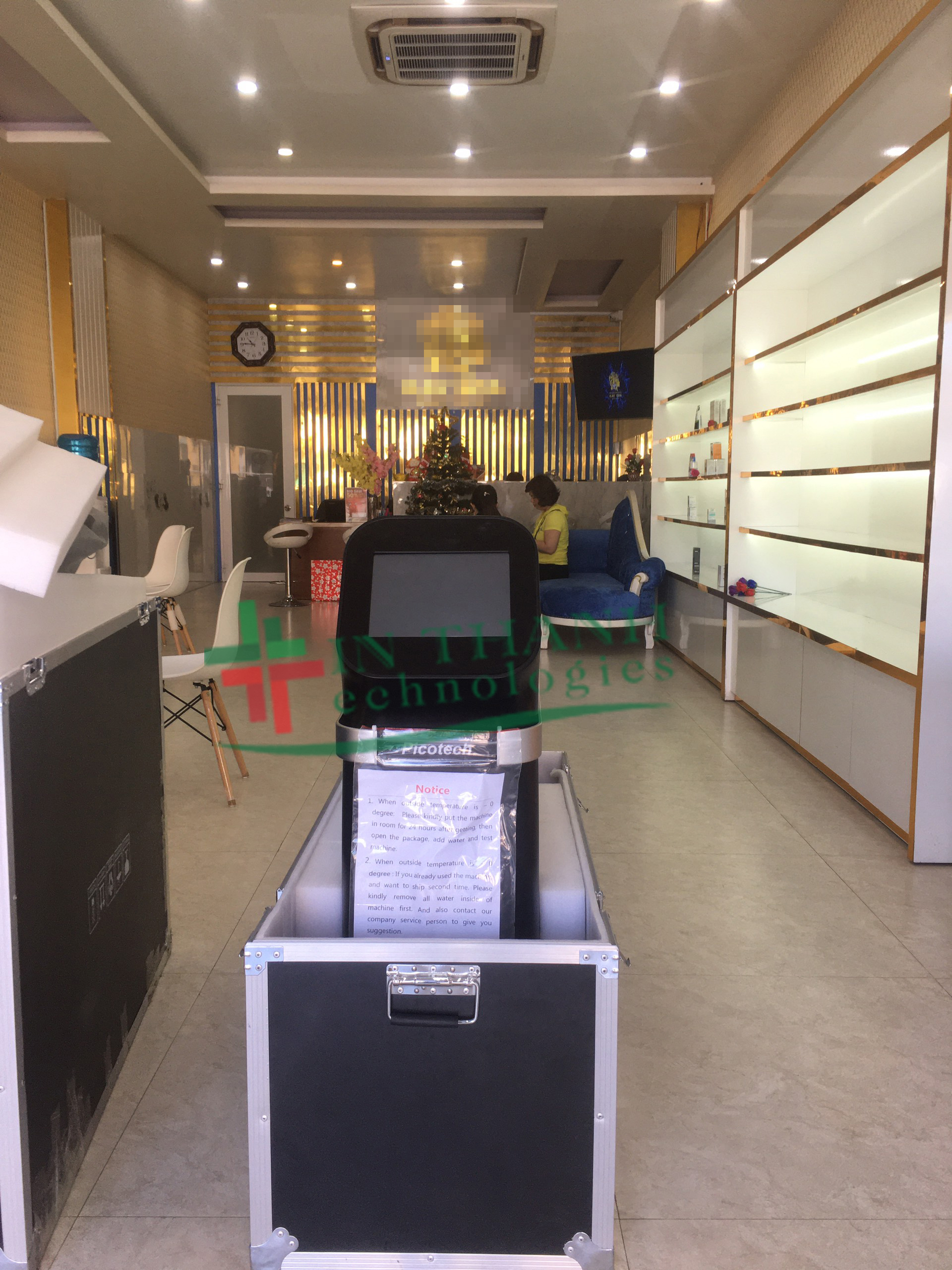 Hình ảnh thực tế Máy laser Picotech bàn giao cho khách Tín Thành Hình ảnh thực tế Máy laser Picotech bàn giao cho khách Tín Thành