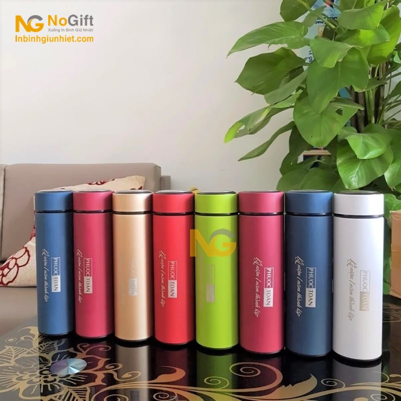 Bình giữ nhiệt khắc tên in logo tphcm theo yêu cầu Bình giữ nhiệt khắc tên in logo tphcm theo yêu cầu
