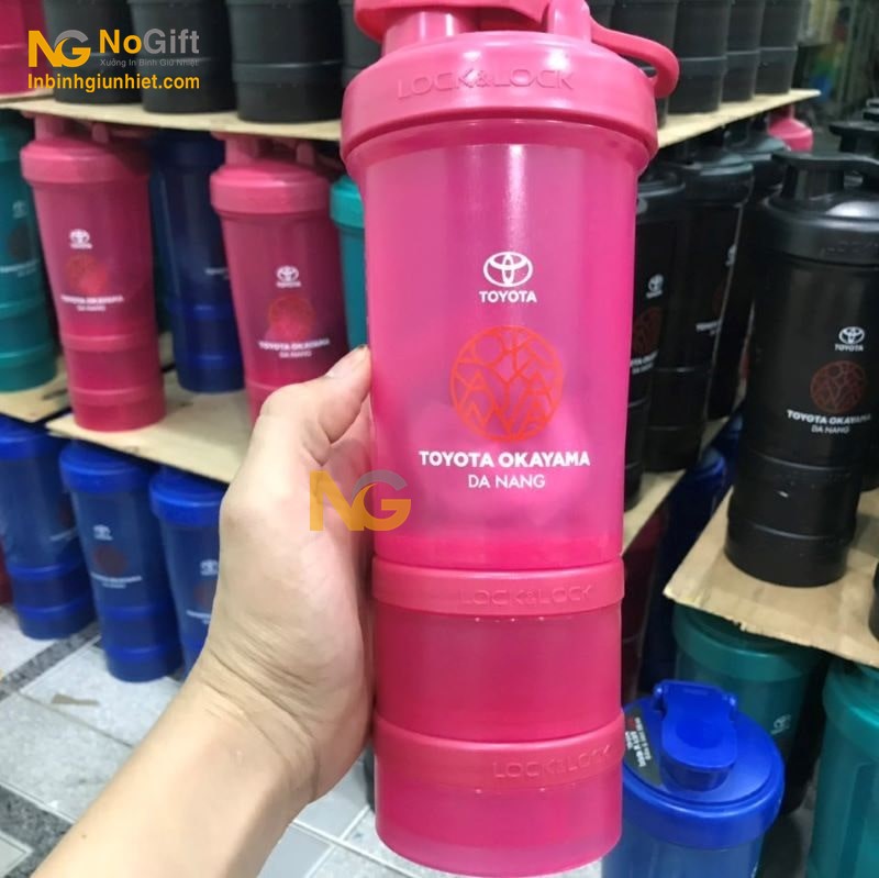 Bình nước giữ nhiệt khắc tên theo yêu cầu Bình nước giữ nhiệt khắc tên theo yêu cầu