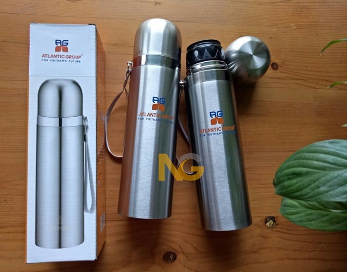 Bình nước giữ nhiệt inox carlmann BES502 khắc tên Bình nước giữ nhiệt inox carlmann BES502 khắc tên