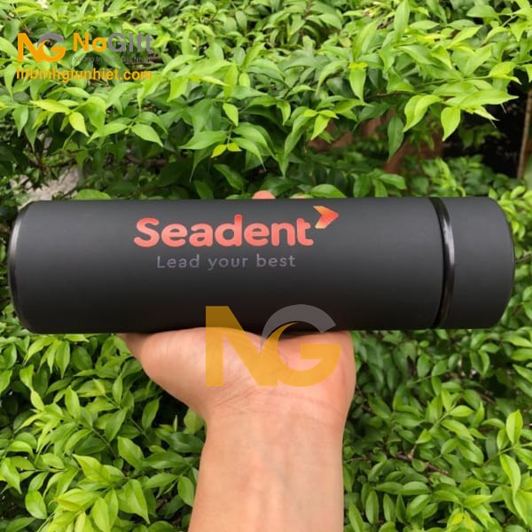 Khắc bình giữ nhiệt giá rẻ Khắc bình giữ nhiệt giá rẻ