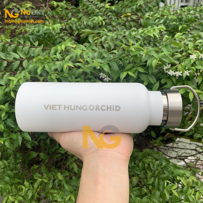 Khắc bình giữ nhiệt tại tphcm Khắc bình giữ nhiệt tại tphcm