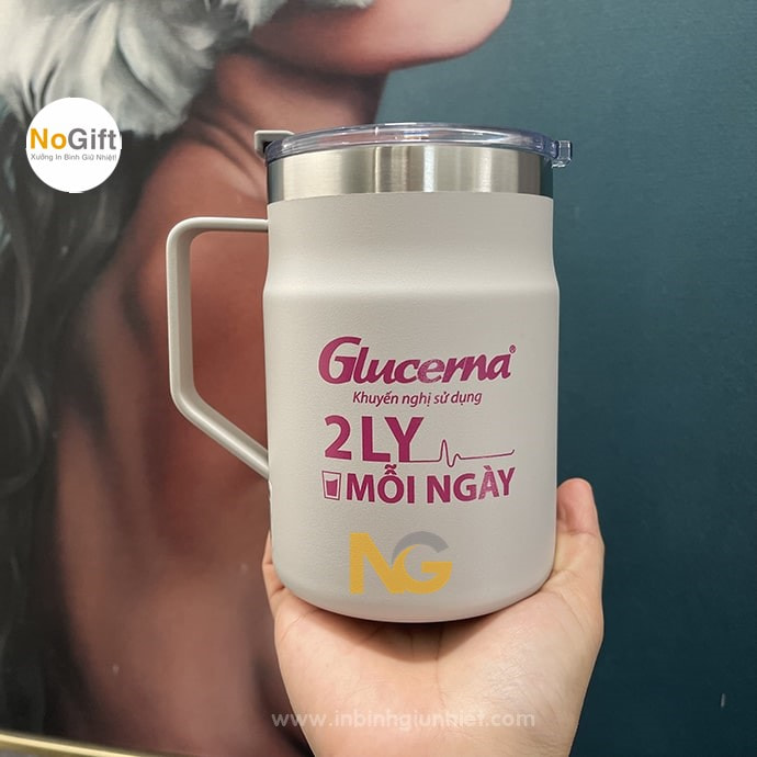Ly nước giữ nhiệt khắc tên Ly nước giữ nhiệt khắc tên