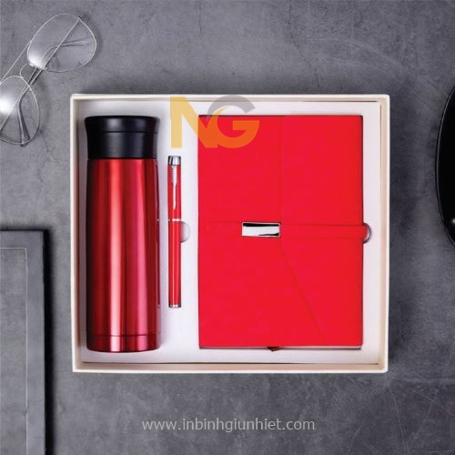 Bình giữ nhiệt quà tặng in logo doanh nghiệp sổ tay bút bi màu đỏ Bình giữ nhiệt quà tặng in logo doanh nghiệp sổ tay bút bi màu đỏ