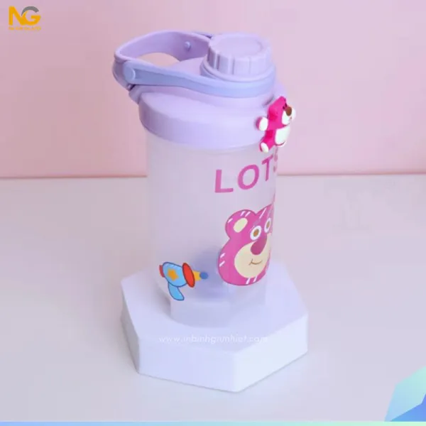 Bình nhựa đựng nước Gấu Lotso Pooh