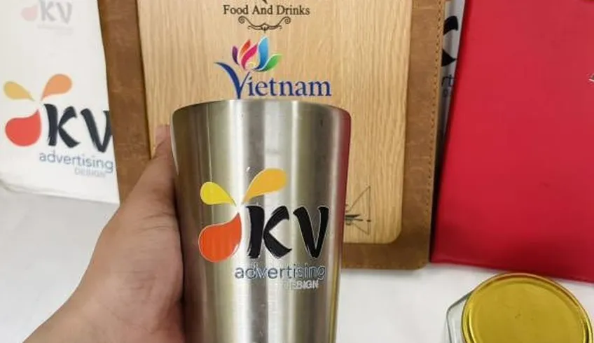 Ly giữ nhiệt inox: Giải pháp quà tặng cao cấp cho doanh nghiệp nước ngoài tại Việt Nam
