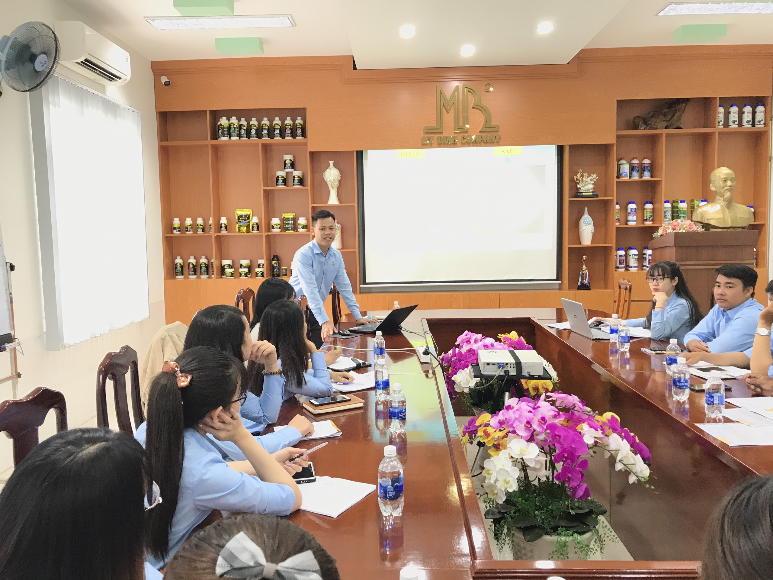 Mỹ Bình họp mặt cuối năm 2020