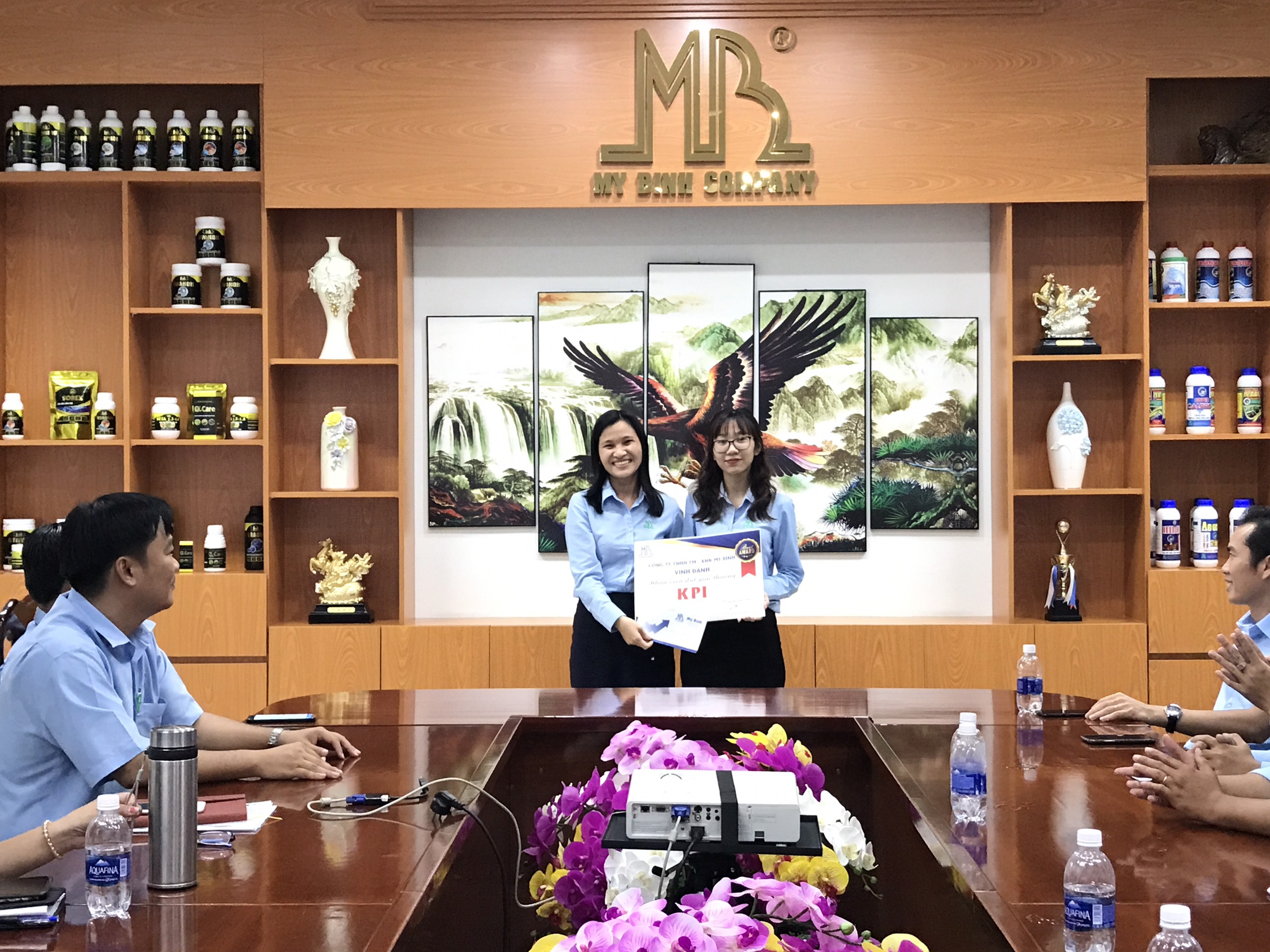 Mỹ Bình họp mặt cuối năm 2020