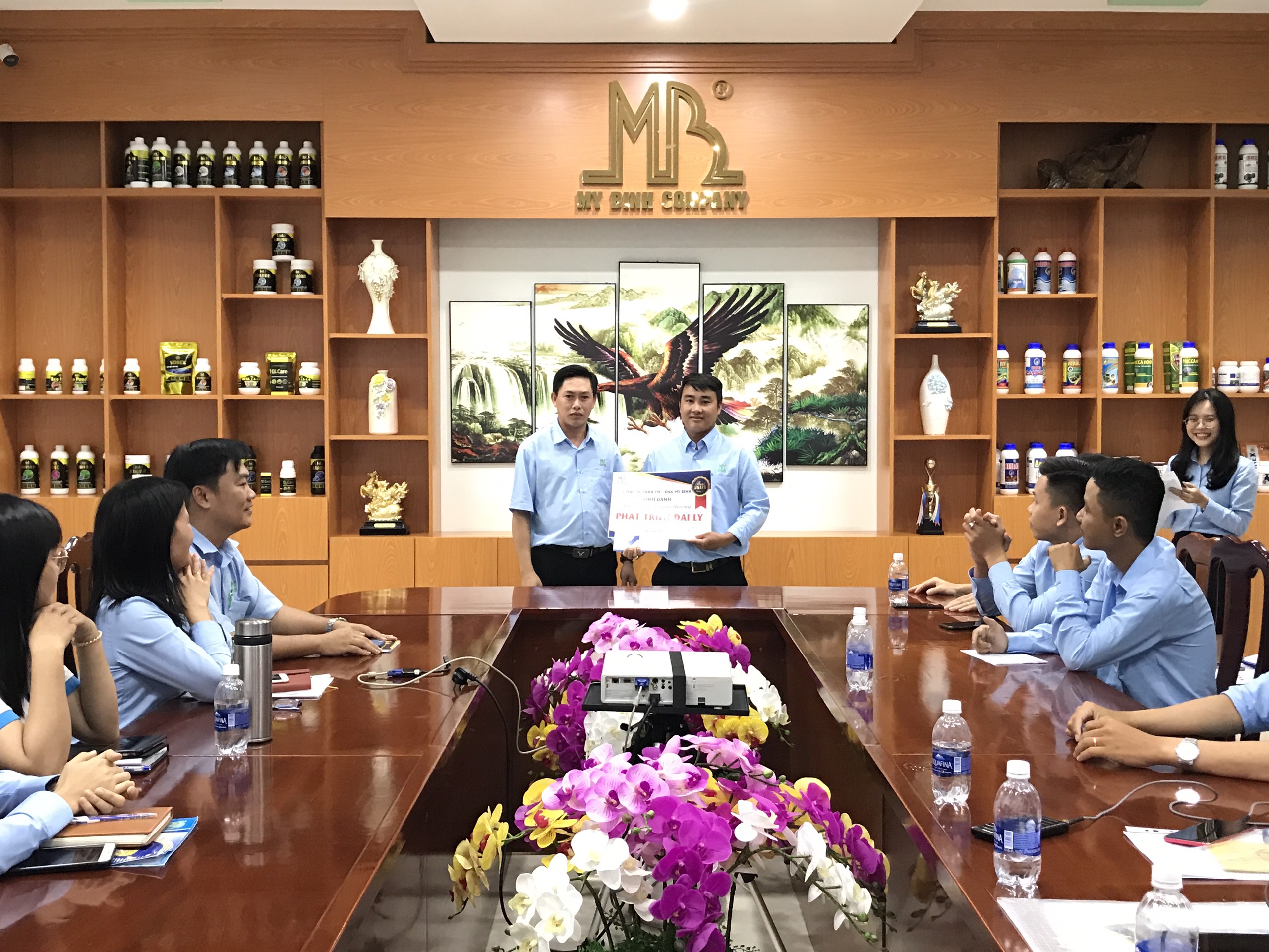 Mỹ Bình họp mặt cuối năm 2020