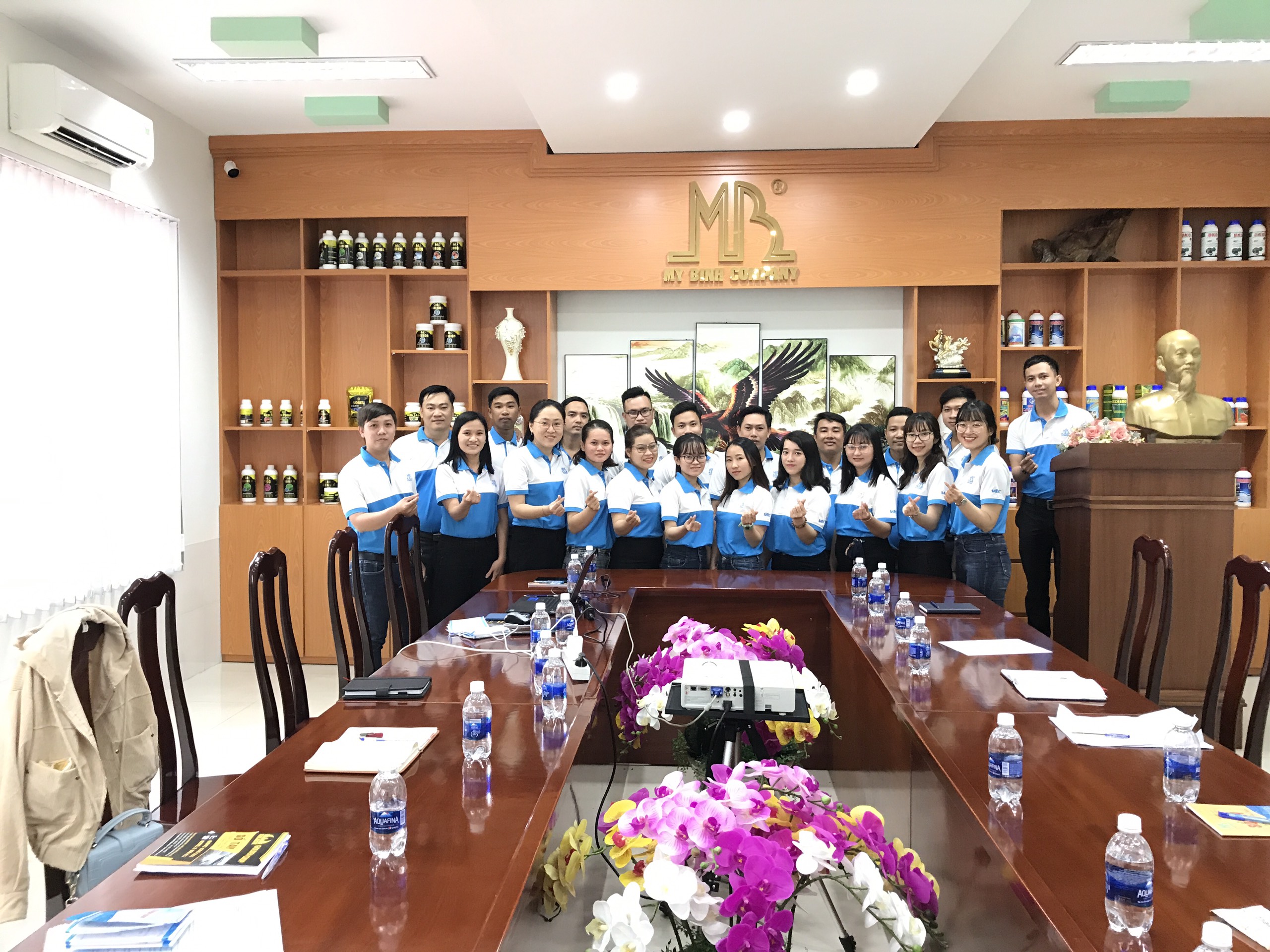 Mỹ Bình họp mặt cuối năm 2020