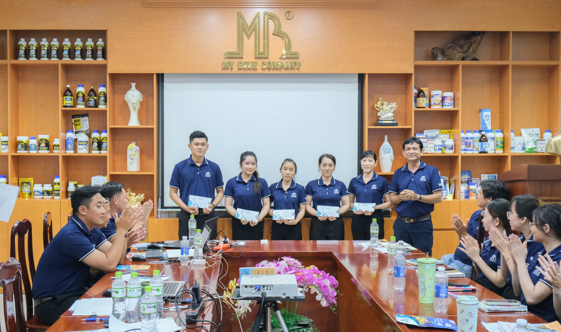 Các Cá nhân có thành tích xuất sắc trong quý 3