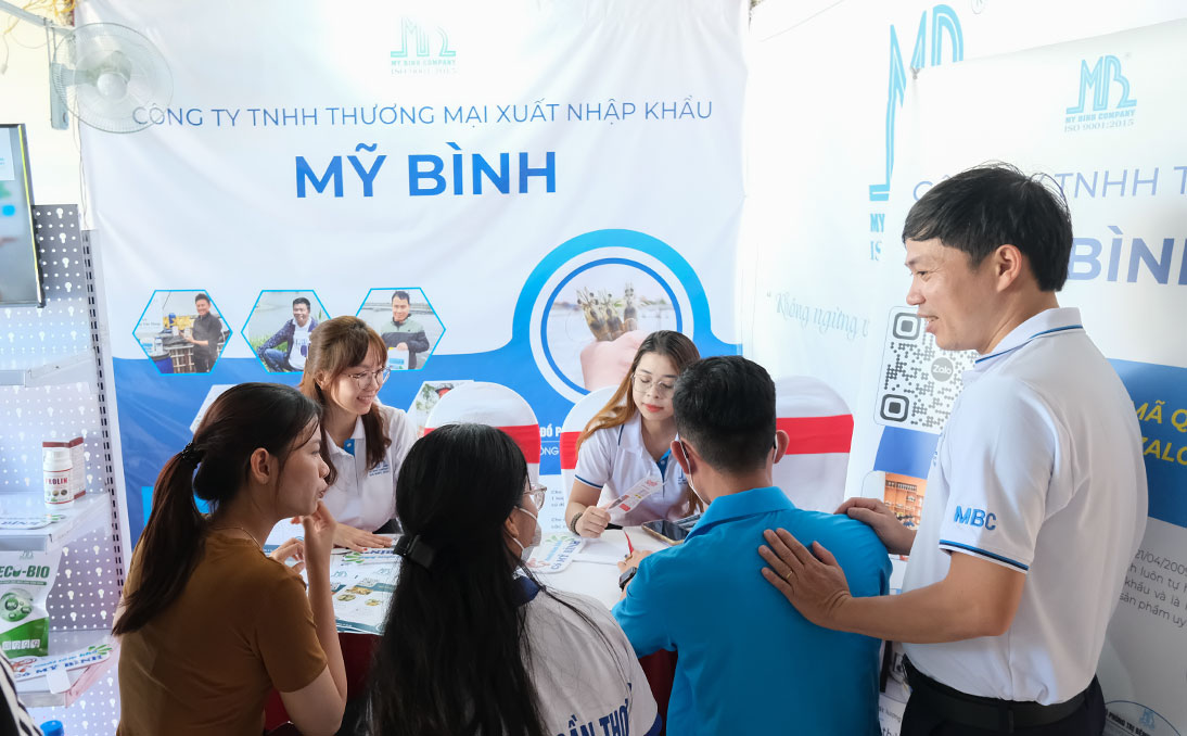 Mỹ Bình tham gia ngày hội việc làm cho sinh viên