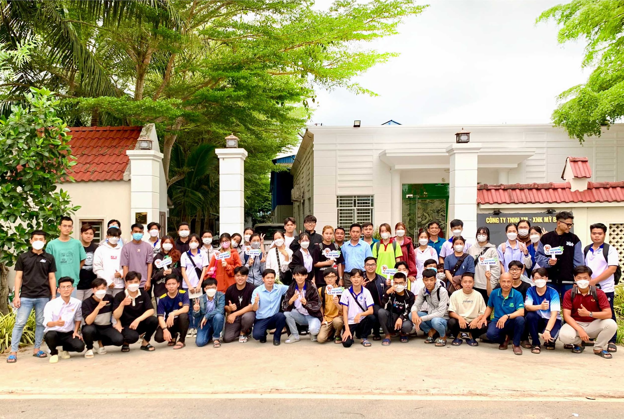 sinh viên thủy sản Đại học Cần Thơ đến thực tập tại Công ty Mỹ Bình