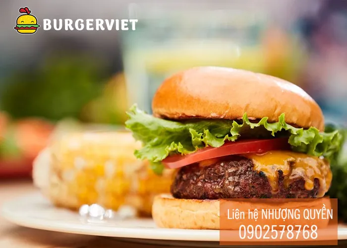 HAMBURGER BÒ MÓN ĂN LÝ TƯỞNG CHO NHỮNG NGÀY BẬN RỘN