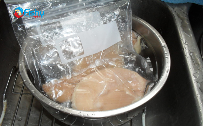 Rã đông hoàn toàn trước khi nấu Rã đông hoàn toàn trước khi nấu