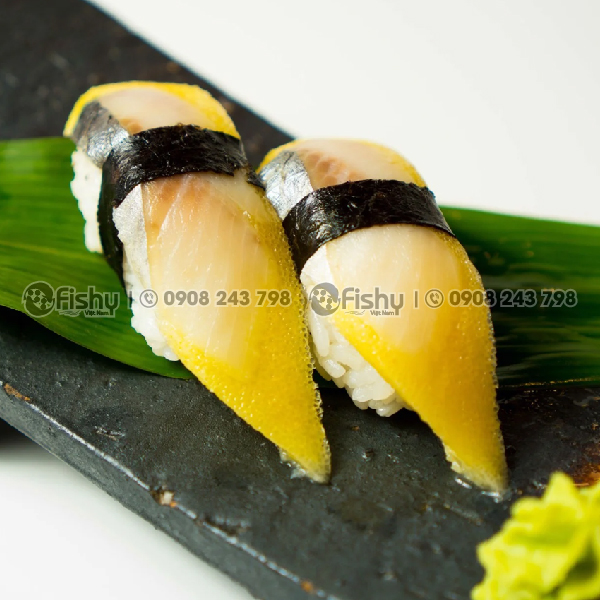 Nigiri cá trích ép trứng Nigiri cá trích ép trứng