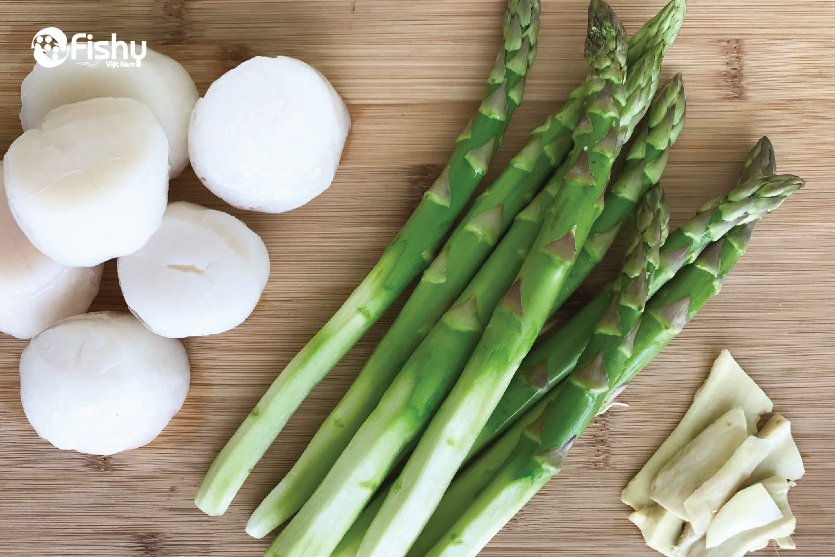 Cồi sò điệp xào măng tây Cồi sò điệp xào măng tây