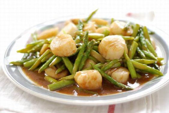 Món ngon hấp dẫn cồi sò điệp xào măng tây Món ngon hấp dẫn cồi sò điệp xào măng tây