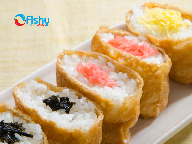 Inari sushi (hay inarizushi) Inari sushi (hay inarizushi)