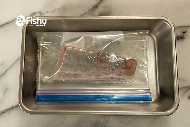 Defrost frozen Japanese amberjack Defrost frozen Japanese amberjack